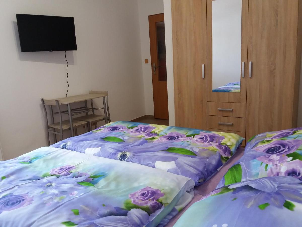 Apartmany Na Valse Susice Bagian luar foto