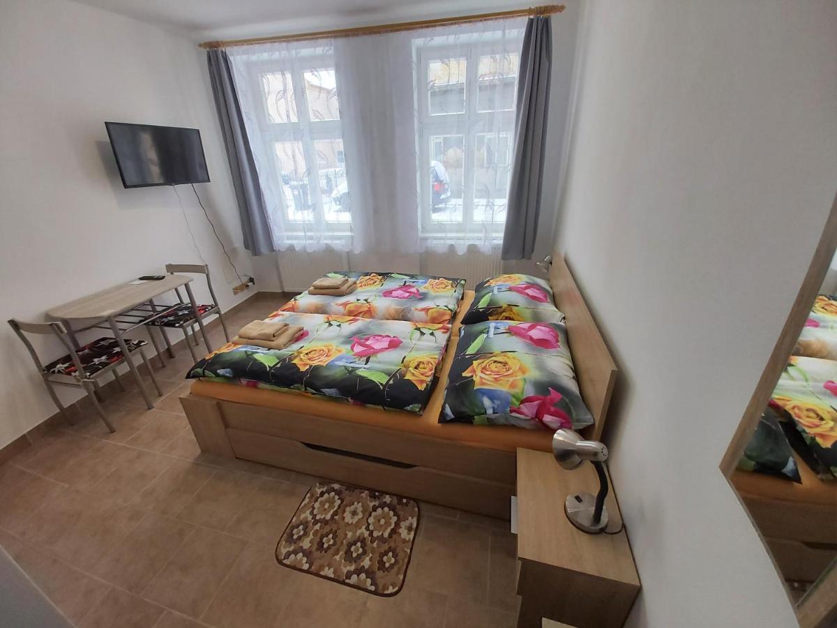 Apartmany Na Valse Susice Bagian luar foto