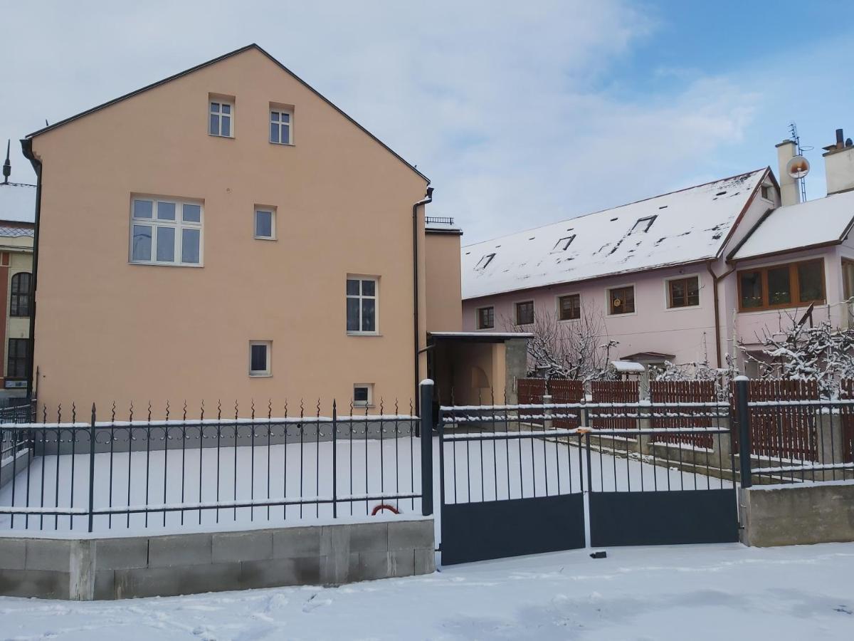 Apartmany Na Valse Susice Bagian luar foto